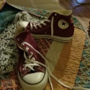 Unisew maroon high top shoes womens 8 mens 6